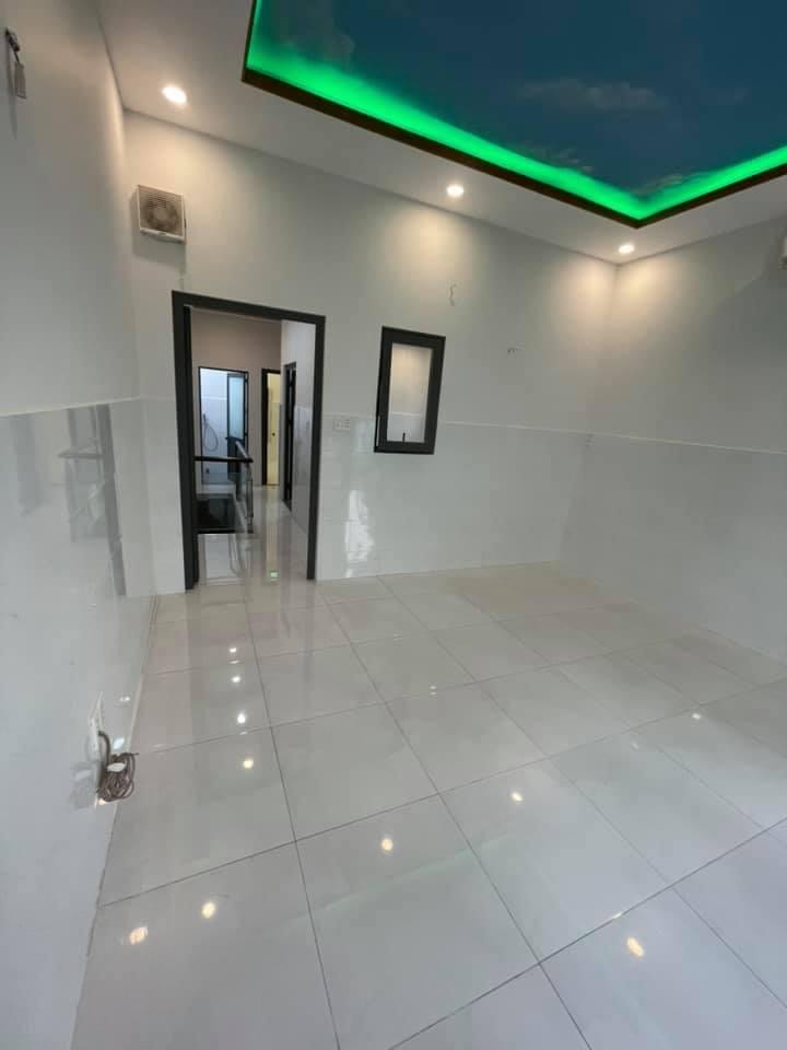 Hẻm Kinh Doanh Buôn Bán, hẻm 450 Dương Bá Trạc, phường 1, dt 72m2, gía bán 4.25 tỷ