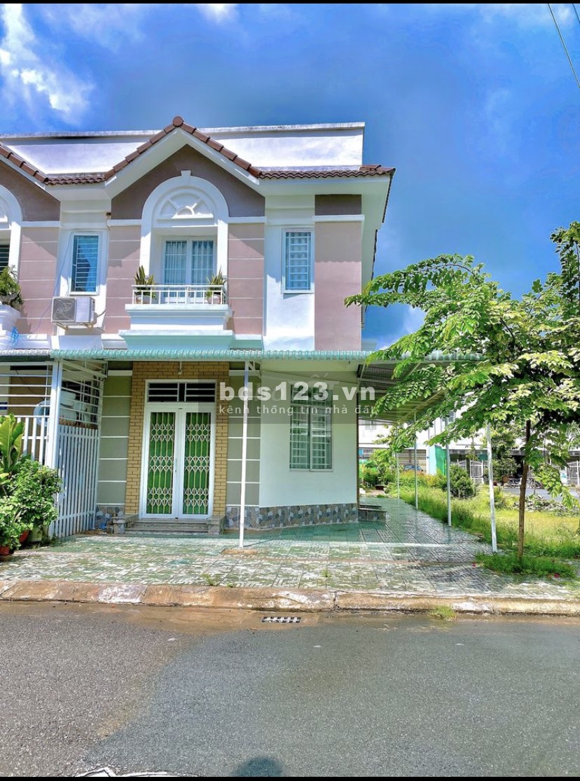 Bán nhà mặt tiền cao cấp nội thất thông minh, kiến trúc đẹp, 1 trệt, 1 lầu, phường 4, Trà Vinh