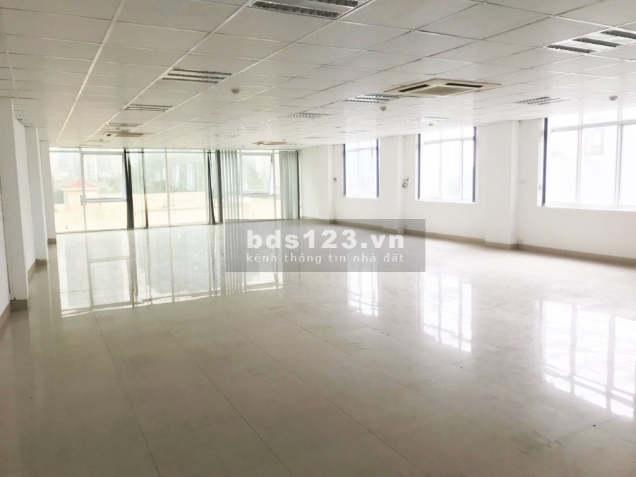 Chính cho thuê văn phòng 60m2 - 75m2 - 140m2 tại 98 Khúc Thừa Dụ, 0974 352 961
