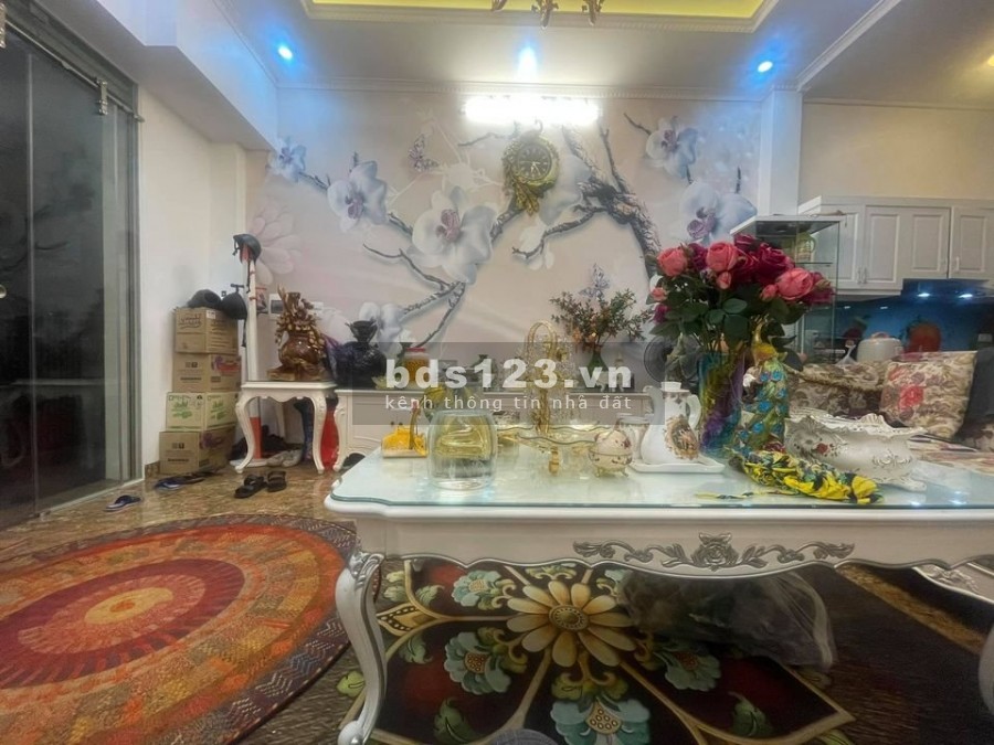 Nhà đẹp nhỏ xinh phố Nguyễn Đức Cảnh, Hoàng Mai, 4 tầng, dt 26m2, phù hợp với gai đình, giá 2.5 tỷ