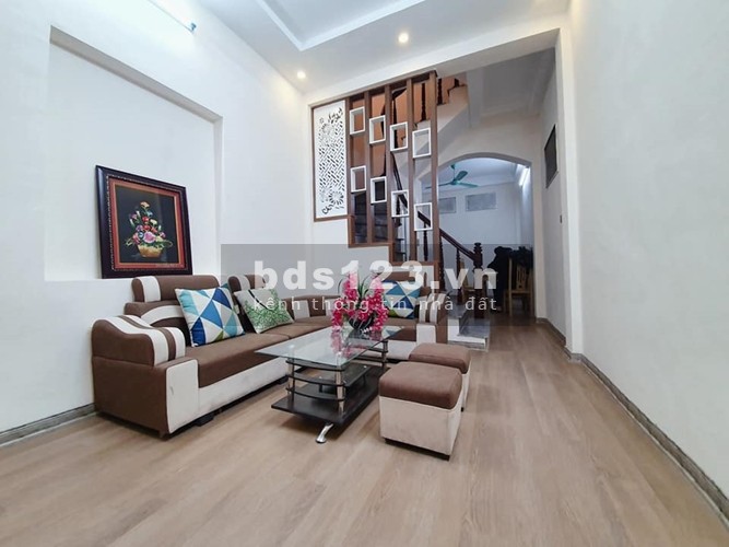 Bán nhà phố Lò Đúc Quận Hai Bà Trưng, ô tô đỗ cửa, diện tích 35m2, nhà nguyên căn đẹp 5 tầng