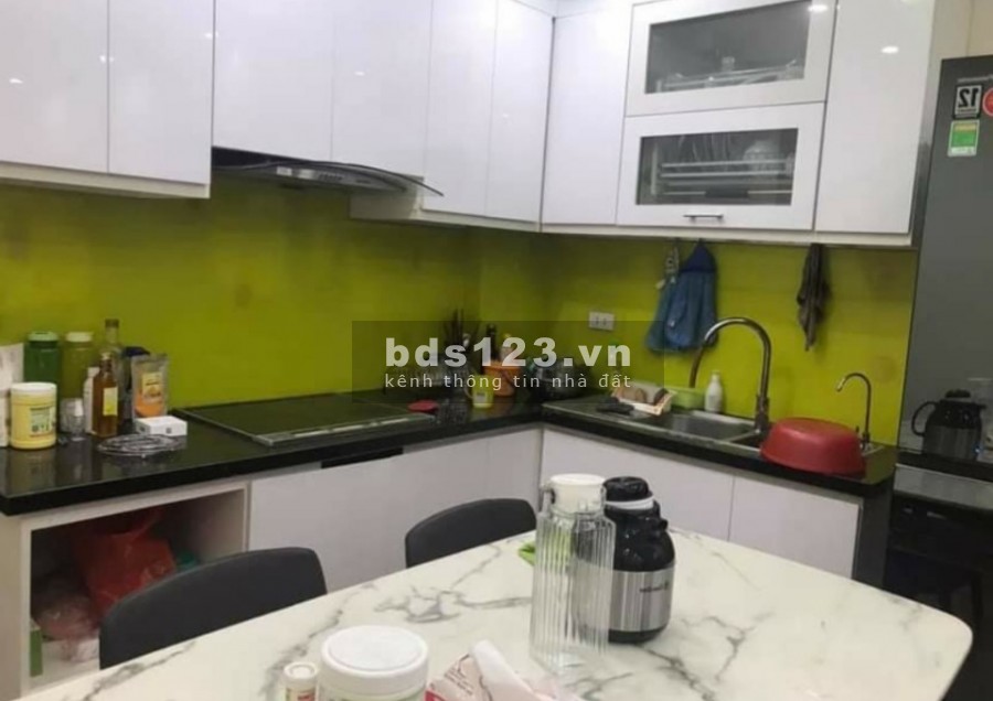 Nguyễn Khánh Toàn nhà đẹp ở ngay, dtsd 46m2 đúc 5 tầng, mặt tiền 3.8m, giá chỉ 4.4 tỷ