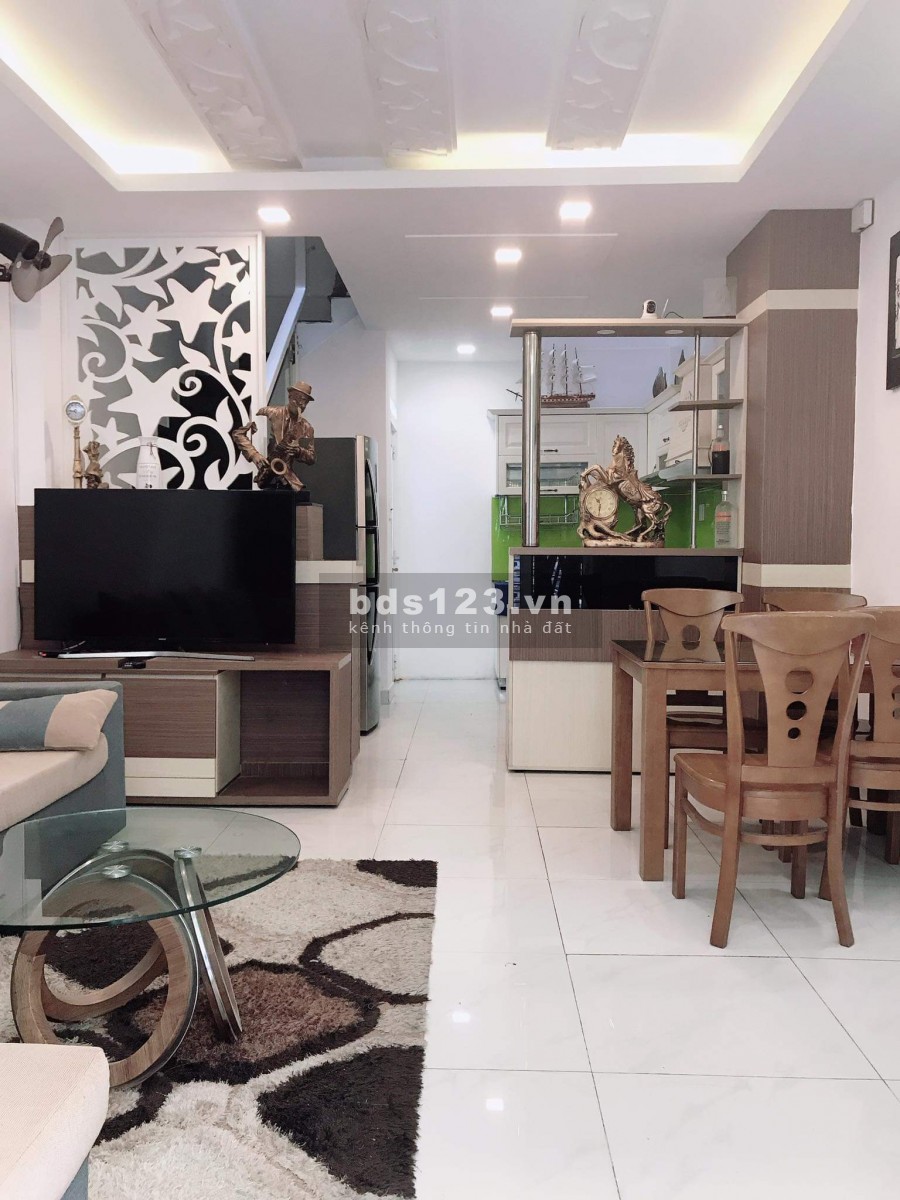 Bán nhà Quận 11, diện tích sư dụng 52m2 hẻm xe hơi thông tứ tung giá chỉ 12 tỉ, lhcc