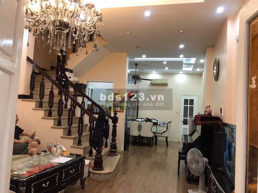 Bán nhà ô chợ dừa, đống đa tặng full nội thất đẳng cấp, giá bán 6 tỷ, liên hệ 0385273465