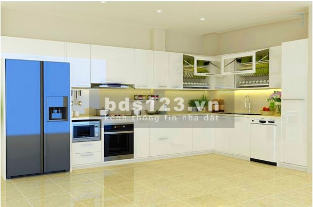 Bán nhà Nguyễn Đình Hoàn diện tích sử dụng 79m2, MT 5.4m, ô tô đỗ cửa, giá 5 tỷ rưỡi