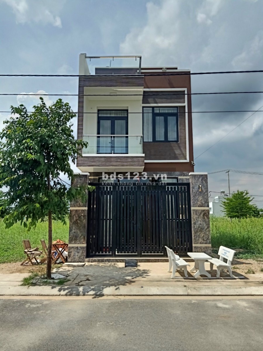 Nhà Phố Bình Chánh - 1 Trệt 1 Lầu diện tích 100m2, Nhận Nhà Ở Ngay, sổ hồng riêng