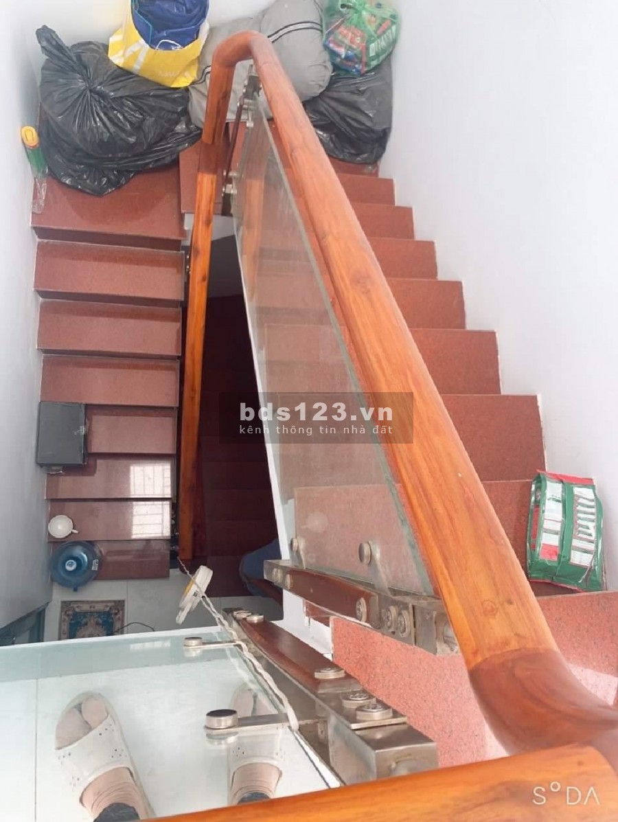 Bán nhà nguyên căn còn mới chính chủ Dương Bá Trạc, Quận 8, giá bán 4.68 tỷ, sổ sẵn