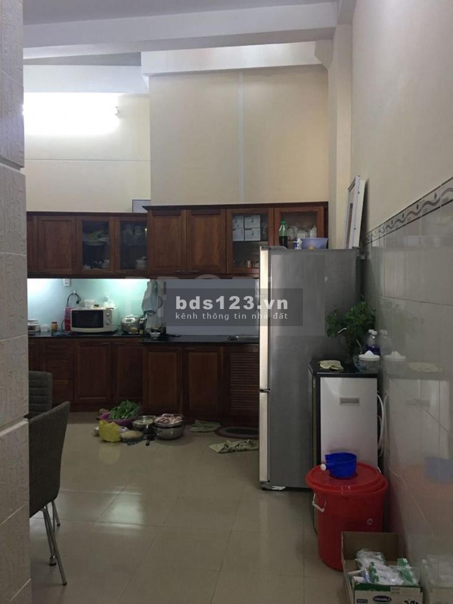 Bán nhà hẻm nguyên căn xe hơi ra vào diện tích 4mx17m, Quận 6, khu dân cư đông đúc