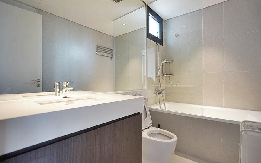 Tòa nhà 8 tầng Nguyễn Phúc Lai, diện tích 110m2, đúc kiên cố 8 tầng, mặt tiền 8m, giá 18 tỷ