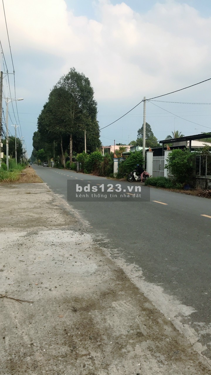 Mặt tiền Bùi Thị Điệt xã Phạm Văn Cội Củ Chi chiều ngang 35m vuông vức