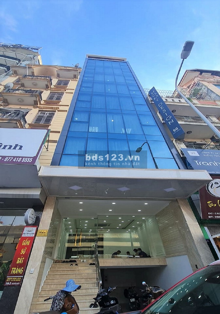Bán nhà phố Khuất Duy Tiến Quận Thanh Xuân. Vỉa hè, ô tô, dt 110m2 9 tầng, mt. 7.2m giá 35 tỷ