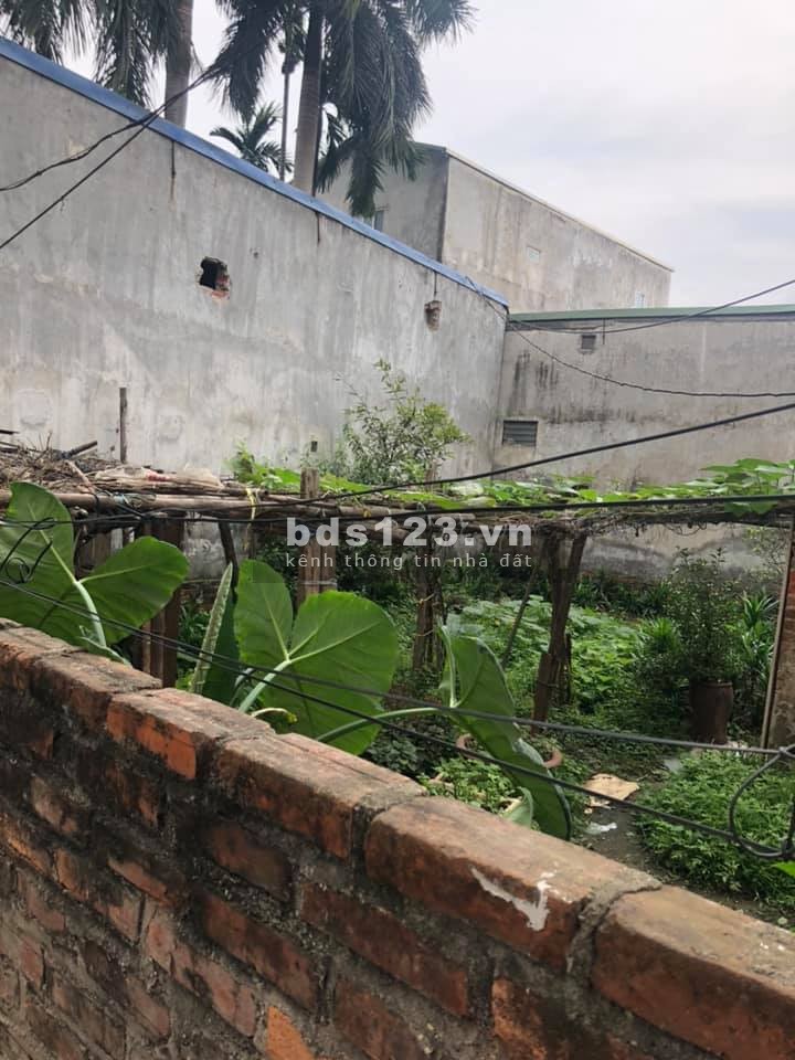 Cần bán 70m 3 tỷ Phạm Văn Đồng Bắc Từ Liêm, lô góc gần phố , tiện đầu tư sinh lời
