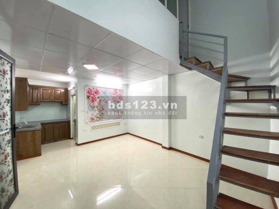Bán nhà ngõ sạch ba gác chạy, Thanh Lân Quận Hoàng Mai dt 30m2 giá bán 1.9 tỷ