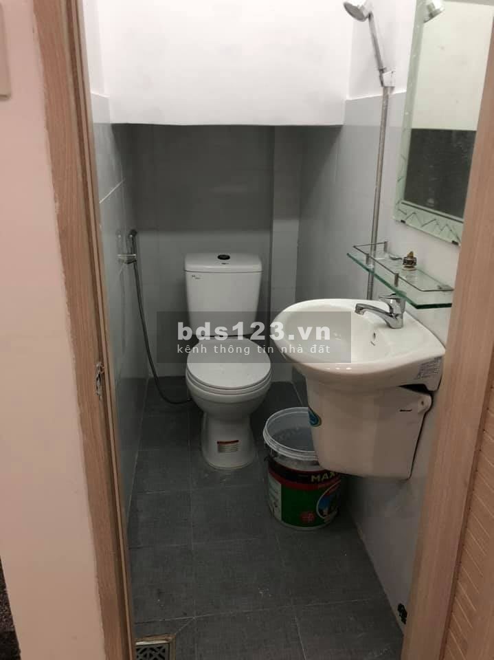 Phú Nhuận Thích Quảng Đức 5 Tầng dt 24m2 giá 4.95 Tỷ hẻm xe hơi thông vị trí đẹp: 0969476617
