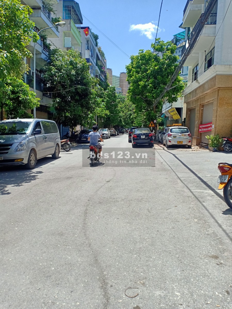 Nhà phố Mỗ Lao Hà Đông, đúc kiên cố 5 tầng kiên cố, diện tích 50m2, 6 ngủ mà chỉ 4.2 tỷ.