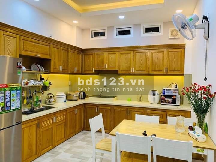Căn nhà giá nhỉnh 9 tỷ, vị trí mặt tiền Lưu Nhân Chú, giá cho thuê 55 triệu/tháng