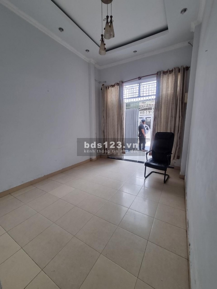 Nhà hẻm ô tô kinh doanh được đường Huỳnh Văn Nghệ giá chỉ 3.9 tỷ hoàn công đầy đủ