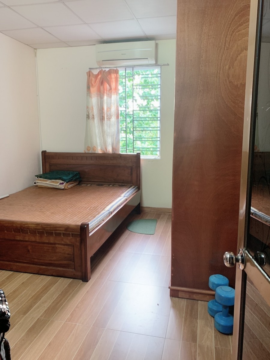 Bán nhà phố Pháo Đài Láng, Đống Đa, vài nhà ra phố mới tinh, dt 40m2, 5 tầng, mt 4m, giá 2.9 tỷ