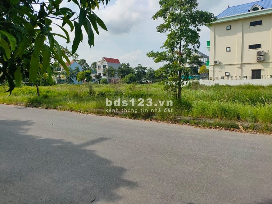Cần bán đất biệt thự tại new city phố nối diện tích:210m2 ( 2 mặt tiền ) lh: 0359859274