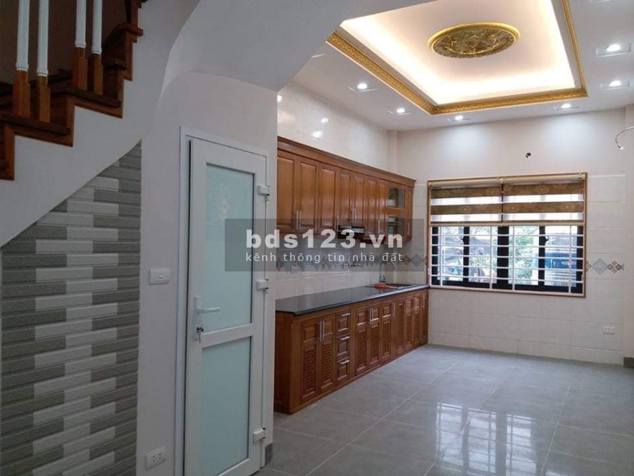 Bán nhà phố Bạch Mai Hai Bà Trưng 5 tầng kinh doanh tốt giá nhỉnh 3 tỷ rẻ nhất khu vực