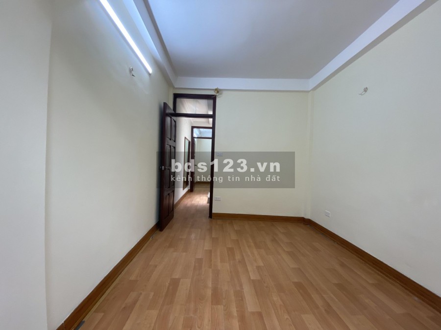 Cần bán nhà riêng, phố Thượng Đình, Nguyễn Trãi, Thanh Xuân, dt 43m2, 4 tầng giá bán 4.45 tỷ