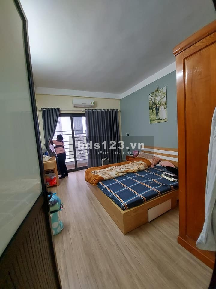 Nhà Siêu rẻ Siêu Đẹp phố Nguyễn Trãi dt 32m2, 4 tầng, ô tô đỗ giá bán 2.99 tỷ