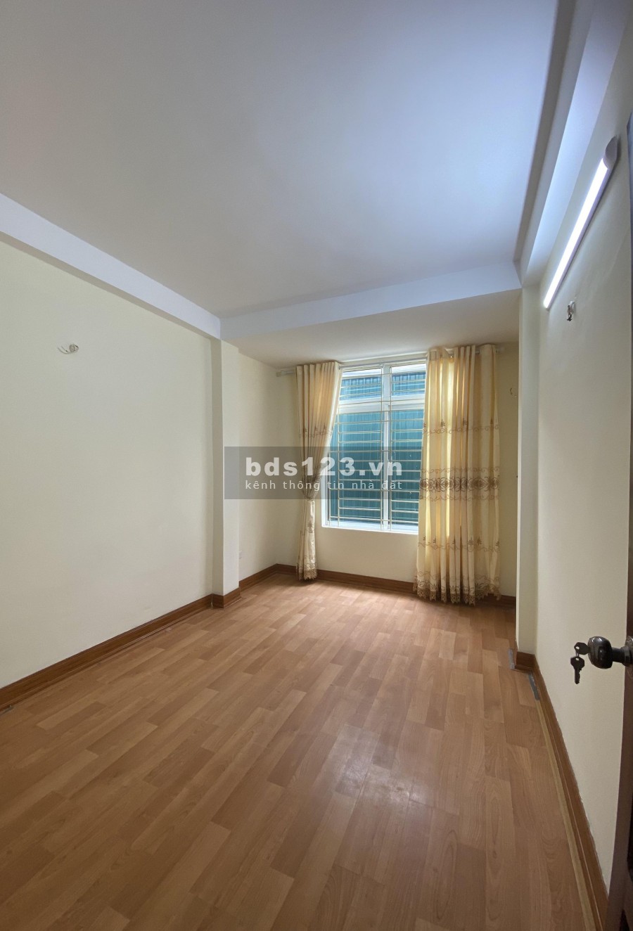 Cần bán nhà riêng, phố Thượng Đình, Nguyễn Trãi, Thanh Xuân, dt 43m2, 4 tầng giá bán 4.45 tỷ