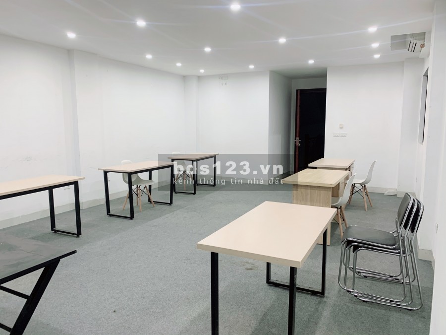 Cho thuê văn phòng 60m2 tại Phùng Chí Kiên-Cầu Giấy, hỗ trợ dịch giảm ngay 30%