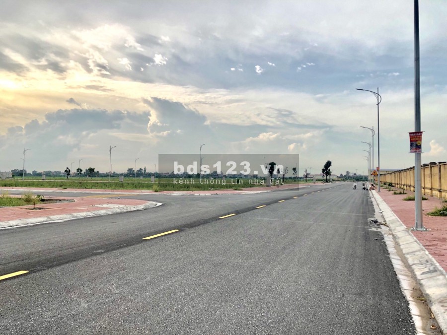 Em còn 2 lô duy nhất view vườn hoa cực đẹp sổ đỏ 92,5m2 Tiên Lữ - Hưng Yên, giá tốt