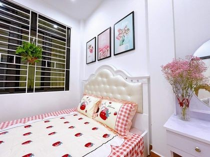 Chính Chủ bán nhà gần Trần Duy Hưng diện tích 52m2, 5 tầng, mặt tiền 4,8m, giá bán 6,8 tỷ