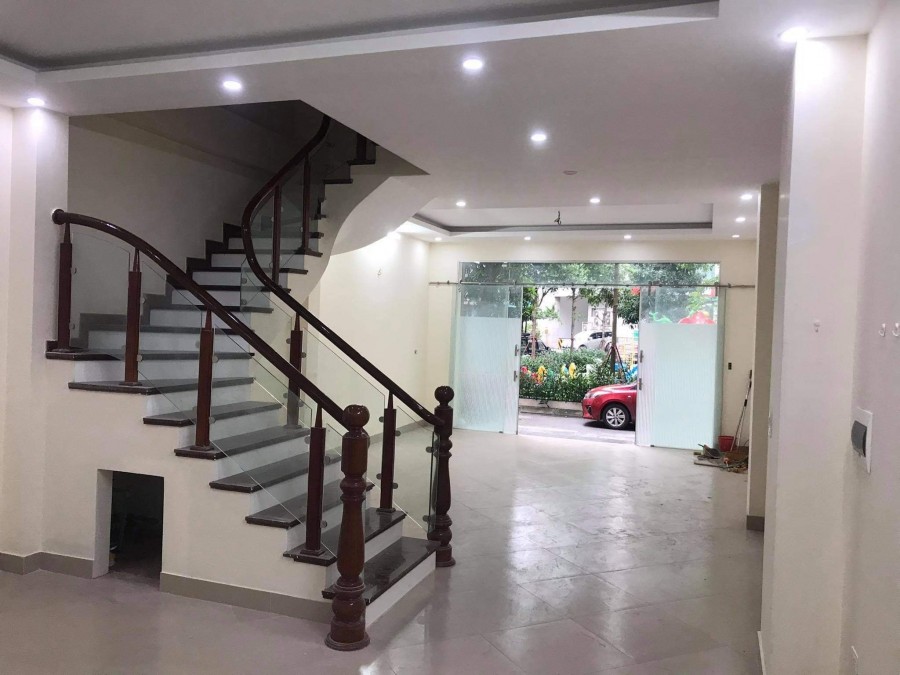 Bán nhà Trung Văn, 5 tầng, diện tích sử dụng 76m2, Ô tô tránh, không gian sống tuyệt đỉnh