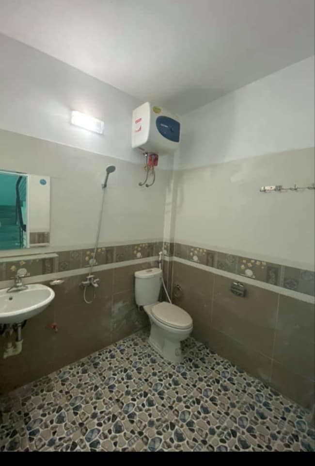 Hiếm Bán nhà đẹp 36m 5 tầng phố Khương Trung Thanh Xuân sát oto ở ngay cho thuê chỉ 3.6tỷ