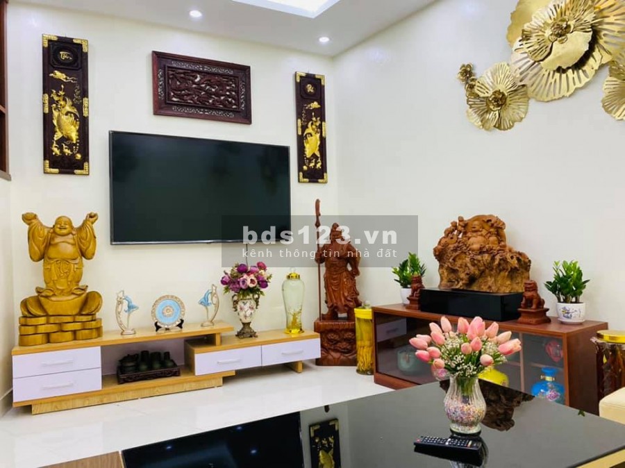 Bán nhà Đại La - Minh Khai, lô góc, đang ở còn mới, dt 62m giá chỉ 3.85 tỷ, lh 0866633771