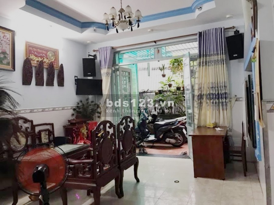 Chỉ 96tr/m2 Nhà đường CMT8, Quận 10, dt 104m2 Ngang 6m, 10 tỷ còn TL, lh 0971243100