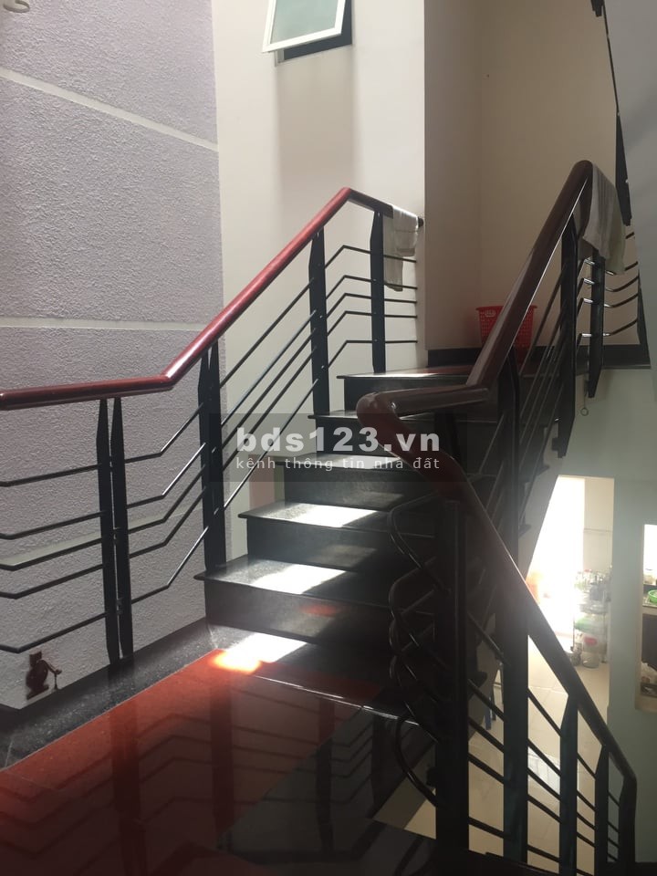 Bán nhà hẻm xe hơi đường số 28, phường 6, Gò Vấp, dt 82m2, 4 tầng, giá chỉ 9.6 tỷ