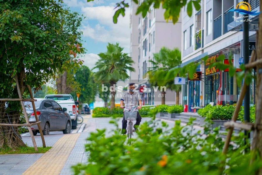 Bán gấp căn Shophouse diện tích sử dụng 230m2, 2 cửa ra vào, mặt tiền 16m, giá chỉ 85tr/m2