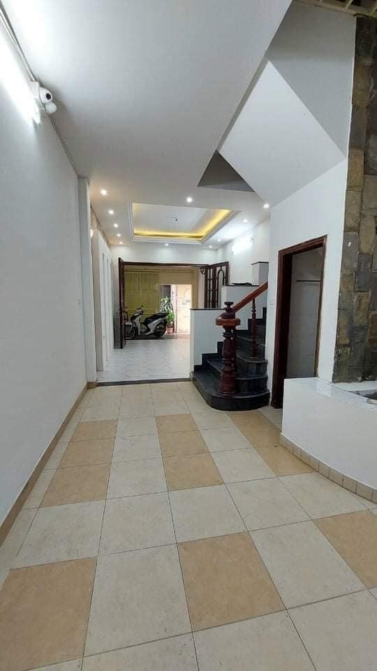 Bán nhà Phùng Khoang, Nam Từ Liêm, dt 71m2, ngõ rộng, gần chợ, giá bán 6,5 tỷ