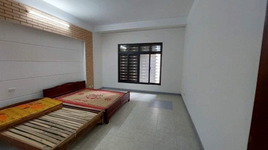 Bán nhà Phùng Khoang, Nam Từ Liêm, dt 71m2, ngõ rộng, gần chợ, giá bán 6,5 tỷ