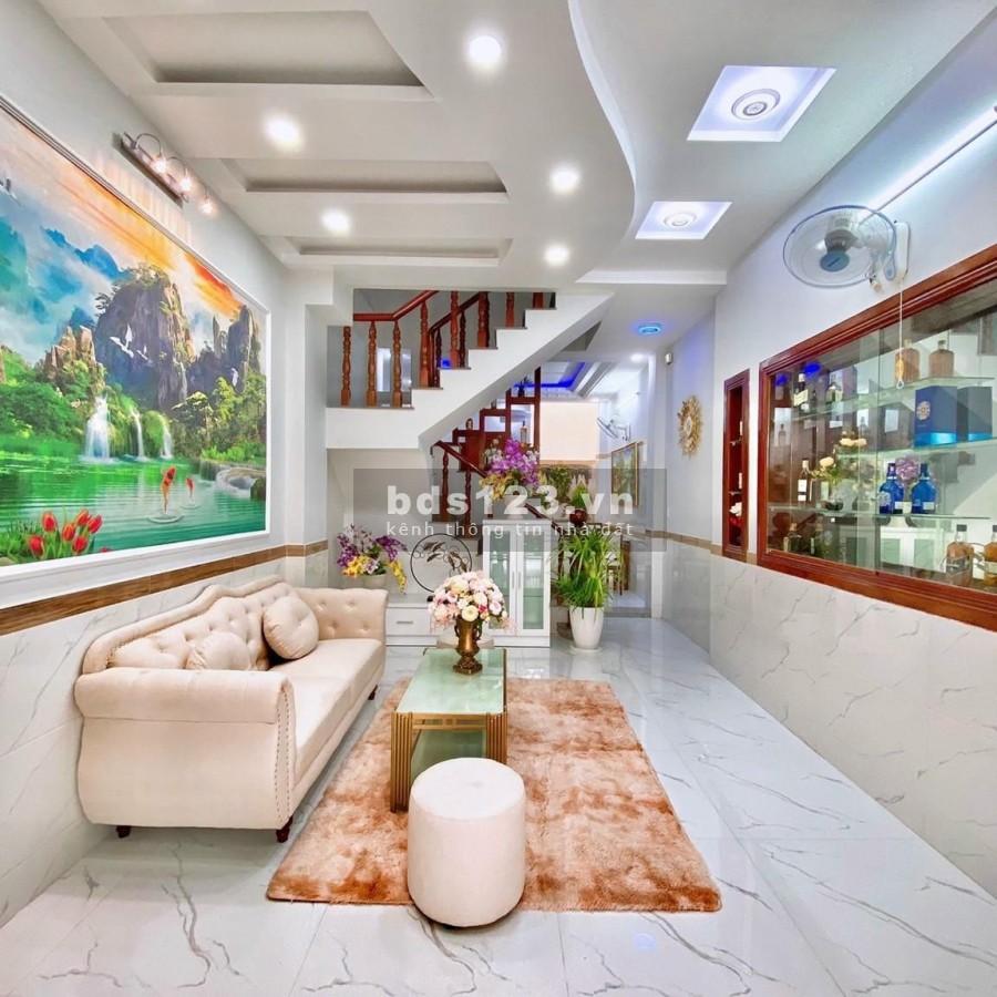 Bán Nhà Gò Vấp, hẻm xe hơi khu phân lô, đúc kiên cố 3 tầng, dt 52m2, giá cực rẻ, lhcc