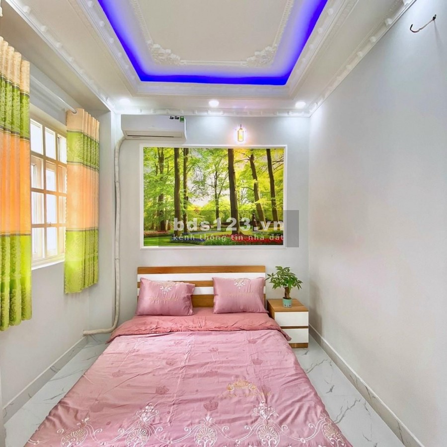 Bán Nhà Gò Vấp, hẻm xe hơi khu phân lô, đúc kiên cố 3 tầng, dt 52m2, giá cực rẻ, lhcc