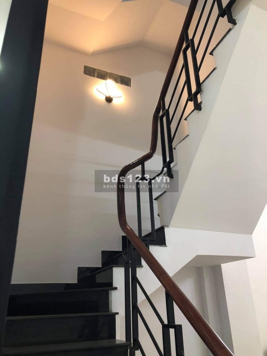 Nhà mới Gò Vấp, diện tích khủng, 4 tầng đúc kiên cố, giá giảm sập sàn, nội thất cao cấp