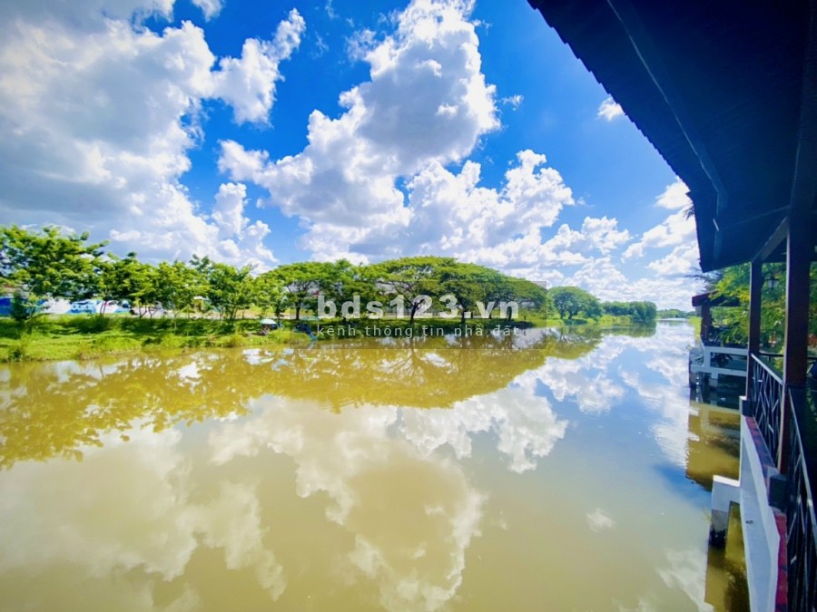 Cơ hội vàng sở hữu ngôi nhà 3 tầng gần cầu đi bộ duy nhất tại Sóc Trăng, sổ riêng