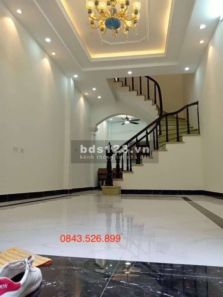 Chỉ hơn 80 triệu/m2 sở hữu ngay nhà đẹp phố Minh Khai, ô tô ngõ thông, lh 0843526899