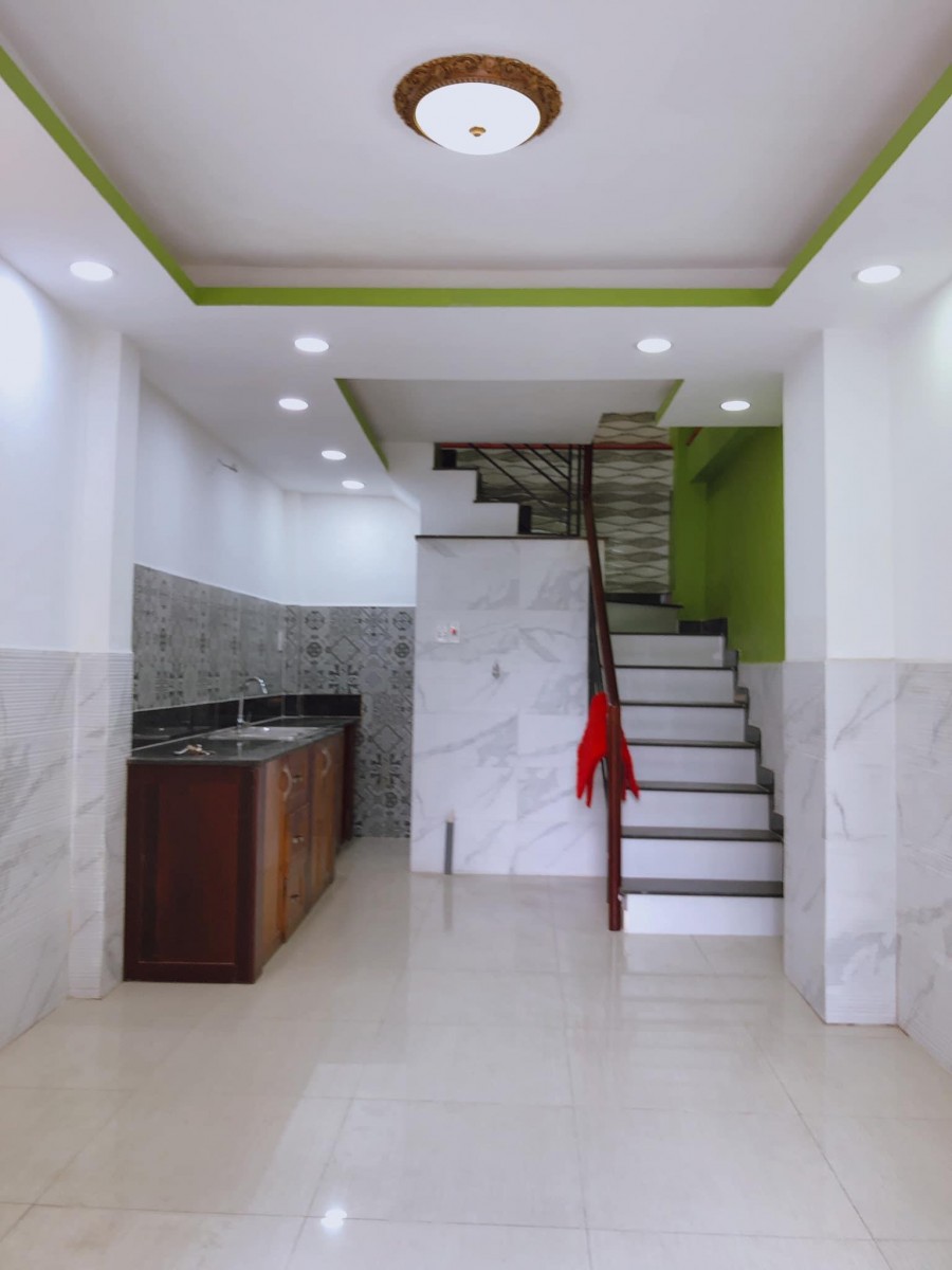 Nhà nguyên căn đường Số 25, phường 4, Quận 4, dt 28m2, 4 lầu đúc, gía 4.3 tỷ