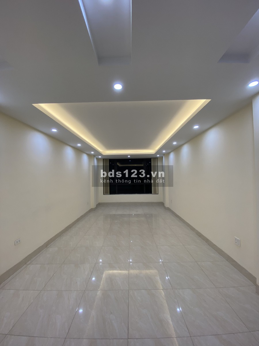 Cho thuê văn phòng 30m2 tại tầng 3 số 141 Hoàng Văn Thái, Khương Trung, Thanh Xuân giá 6tr5