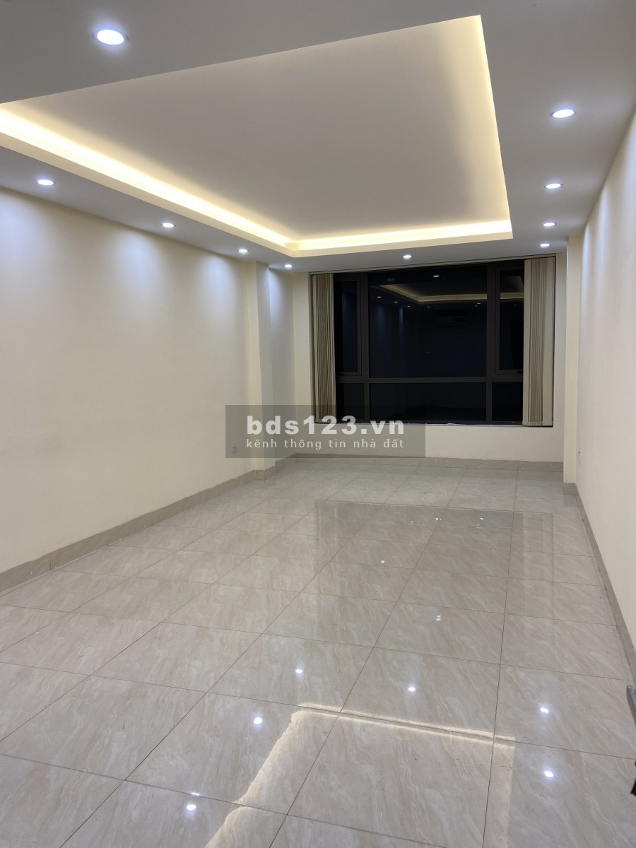 Cho thuê văn phòng 30m2 tại tầng 3 số 141 Hoàng Văn Thái, Khương Trung, Thanh Xuân giá 6tr5