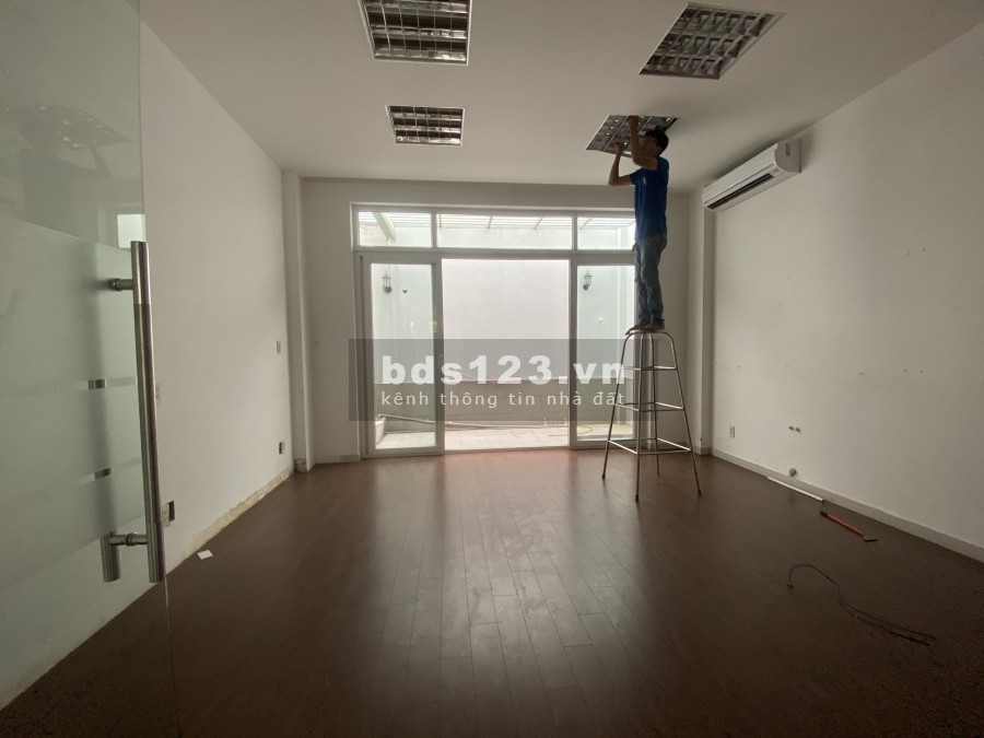 Cho thuê nhà làm văn phòng diện tích 400m2, 1 trệt, 3 lầu, sàn trống An Phú, Quận 2