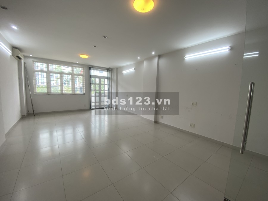 Cho thuê nhà làm văn phòng diện tích 400m2, 1 trệt, 3 lầu, sàn trống An Phú, Quận 2