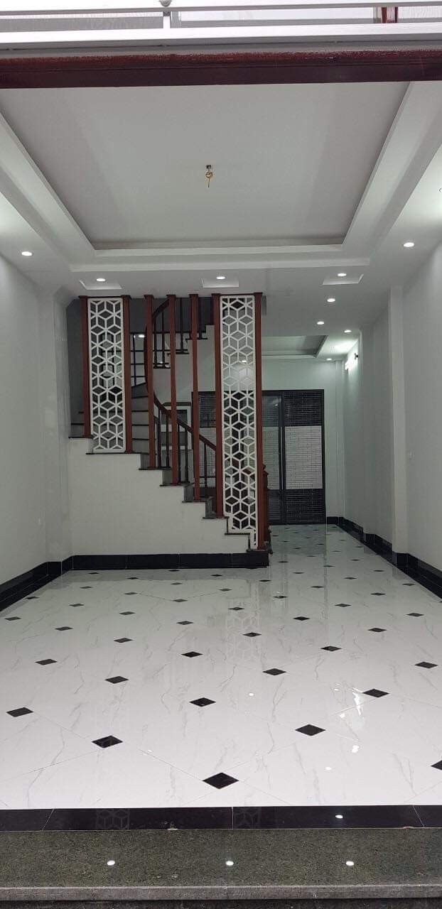 Cần bán nhà phố Trương Định, Hoàng Mai, dt 60m2, 5 tầng xây mới ngõ ô tô giá 4.5 tỷ