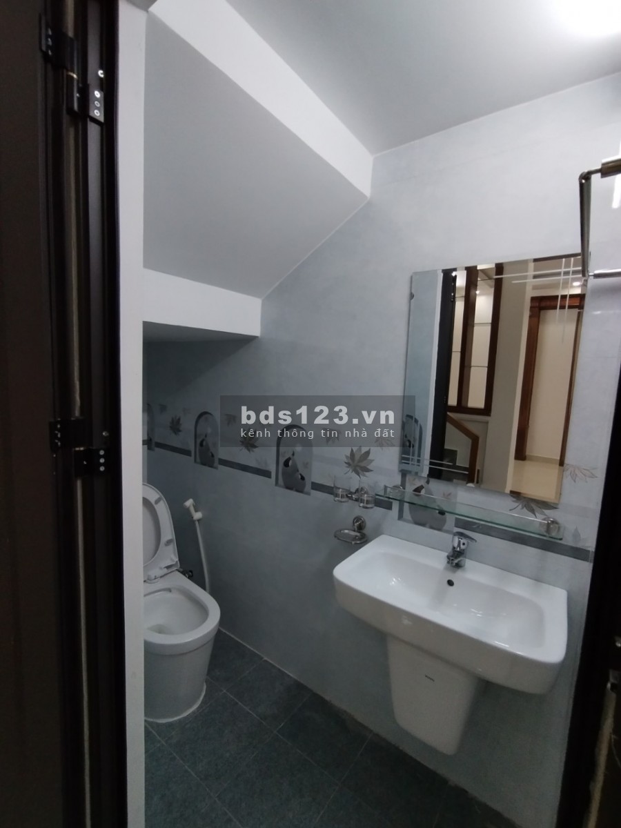 Bán nhà phố 4 tầng Thiên Lôi, Lê Chân. Xây mới 100% giá 2,75…